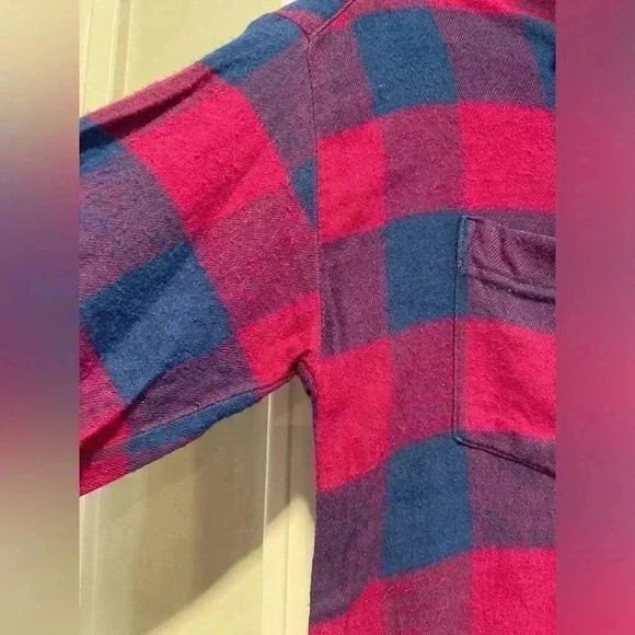Attention Women’s Electric Hot Pink Blue Plaid Flannel Button Down Size Small - Picture 2 of 6